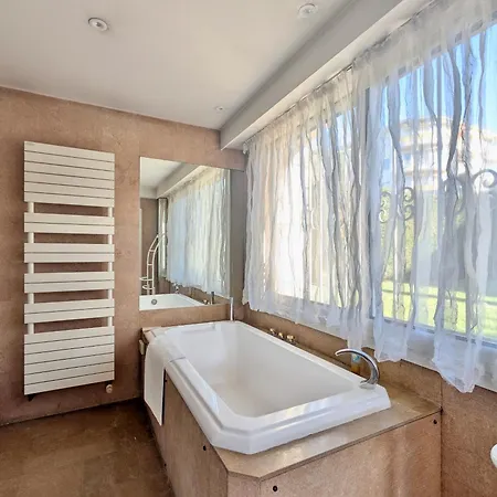 Bagatelle Cimiez Villa